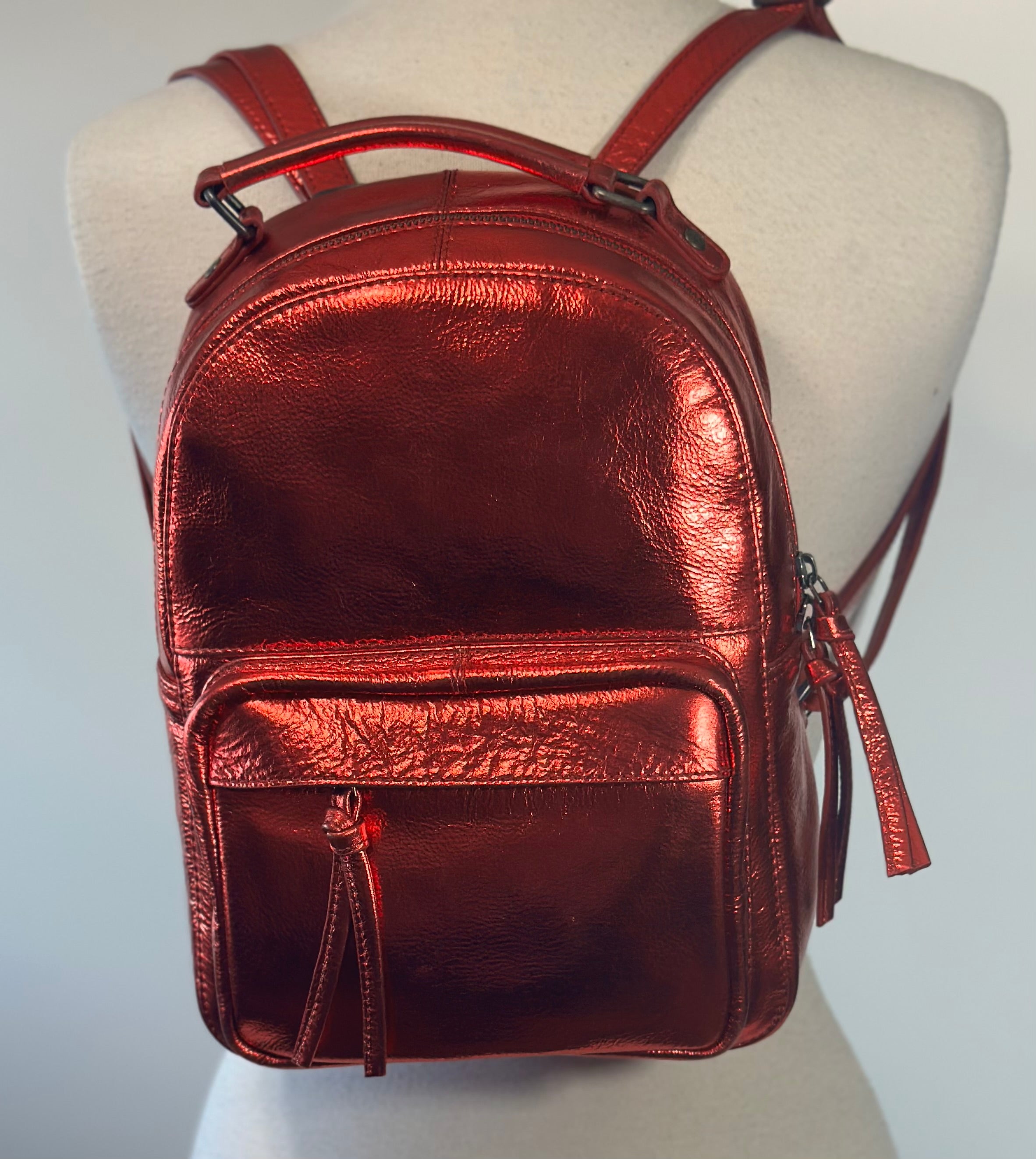 SS67 firehouse Red Metallic leather backpack