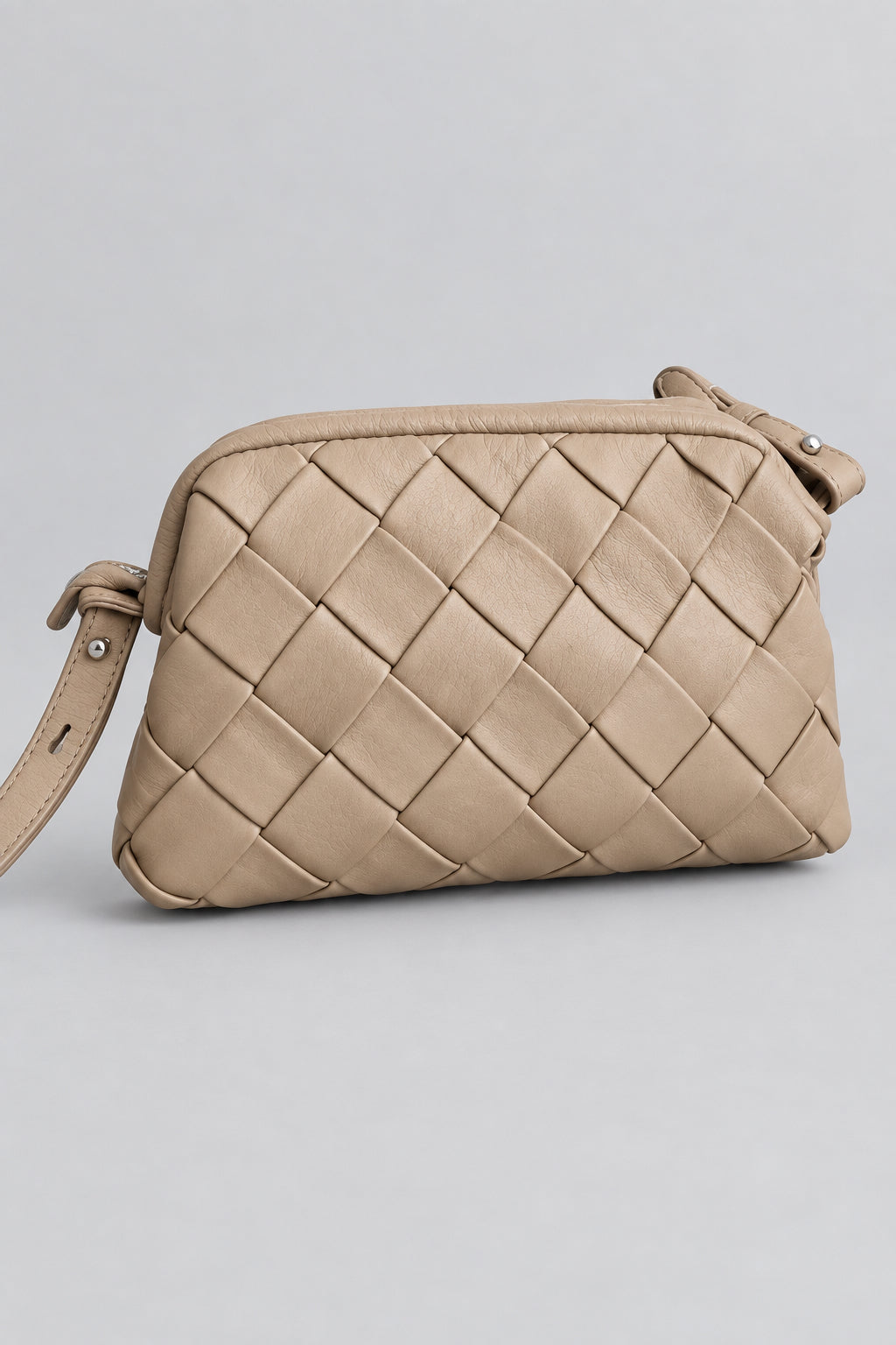 SSV big weave soft lamb crossbody