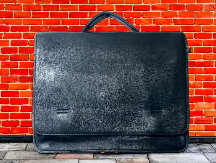 SS31 Brikmond 100% Leather  Executive 1 briefcase
