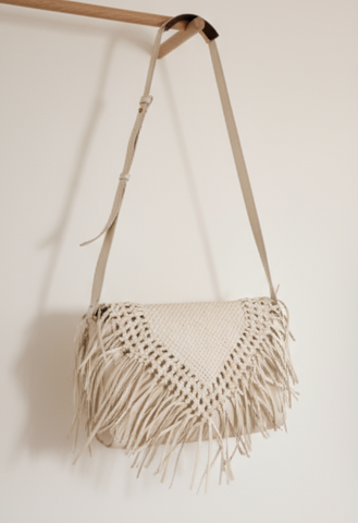 SS92  on the Fringe we weave in off white