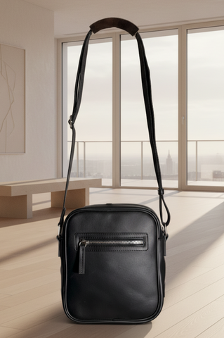 SS119 Leather Commuter bag