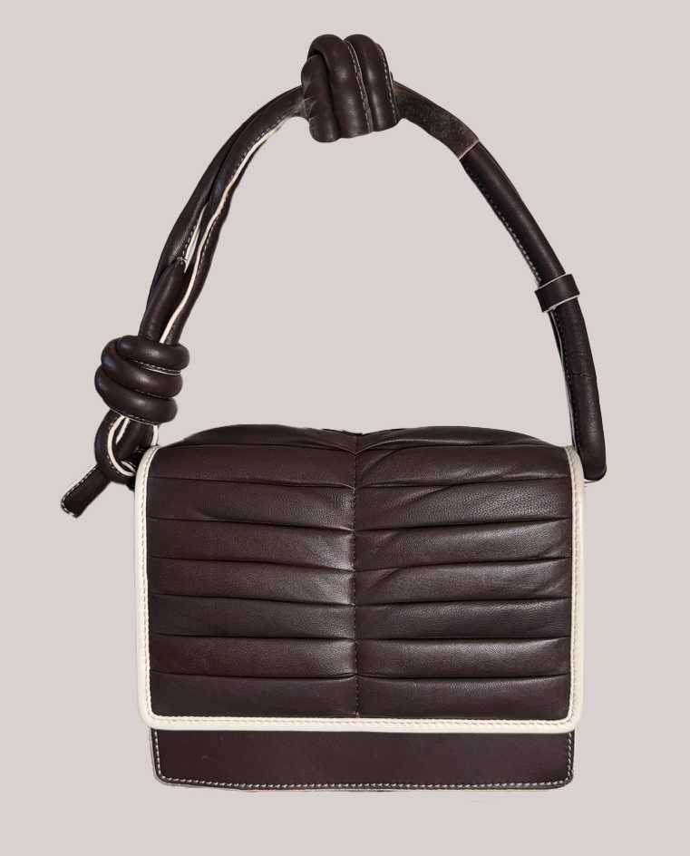 SS98 Luisa channel quilt lamb box