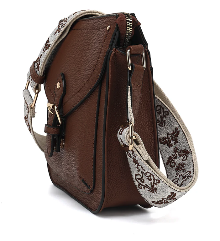 AB301 TOP ZIP CROSSBODY WITH FRONT PKT AND GUITAR STRAP